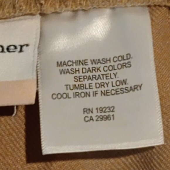 Alfred Dunner Classic Fit Women's Plus Capris, Tan 18W NWT - Picture 6 of 6